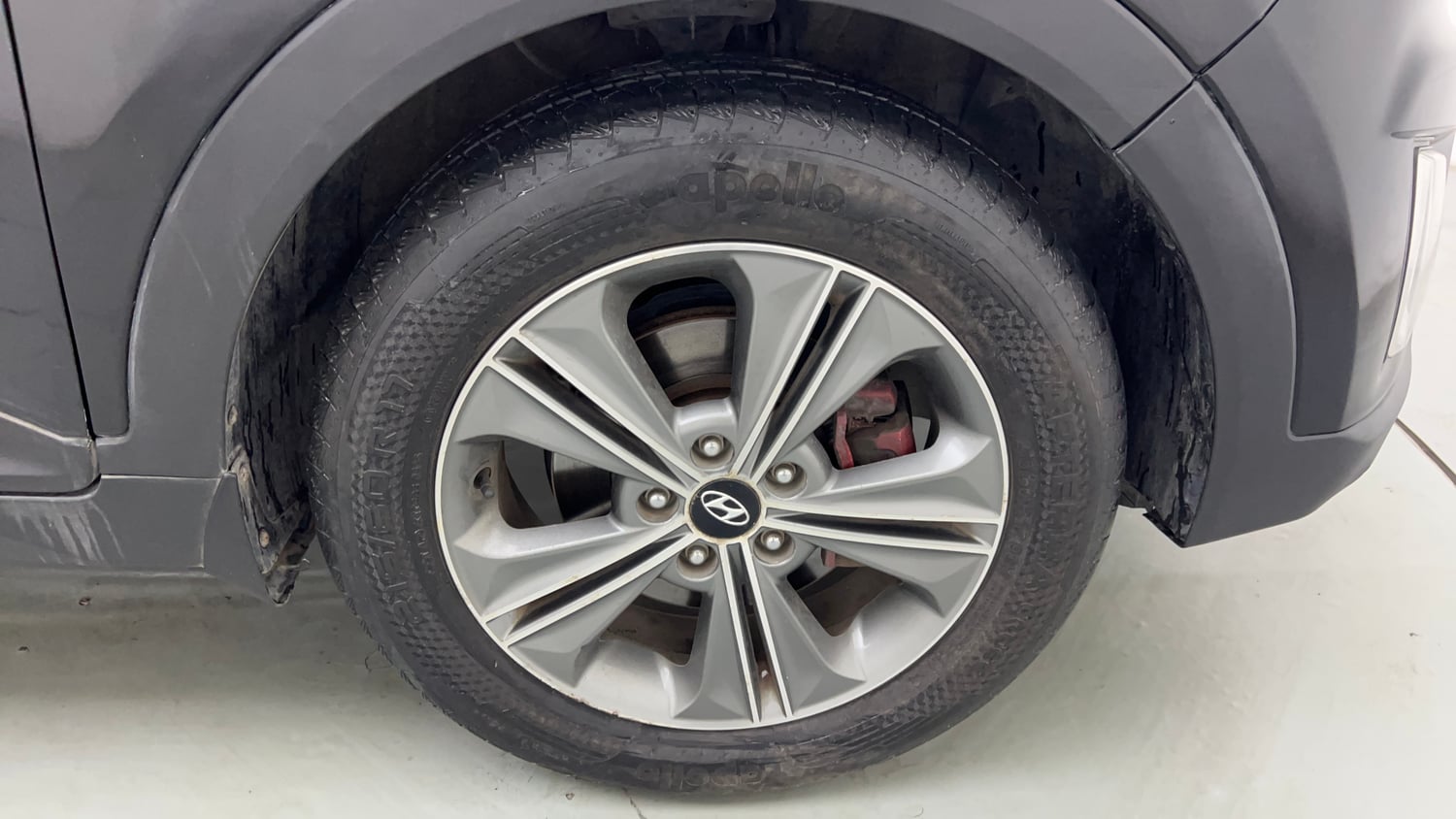 Used 2017 Hyundai Creta 1.6 SX Plus AT Petrol Petrol Automatic tyres RIGHT FRONT TYRE RIM VIEW