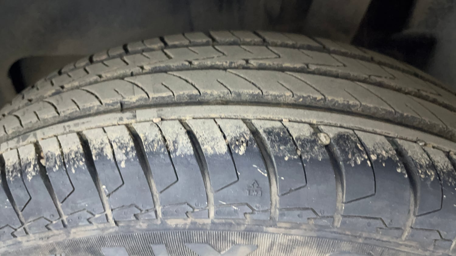 Used 2022 Maruti Suzuki Swift VXi AMT Petrol Automatic tyres LEFT REAR TYRE TREAD VIEW
