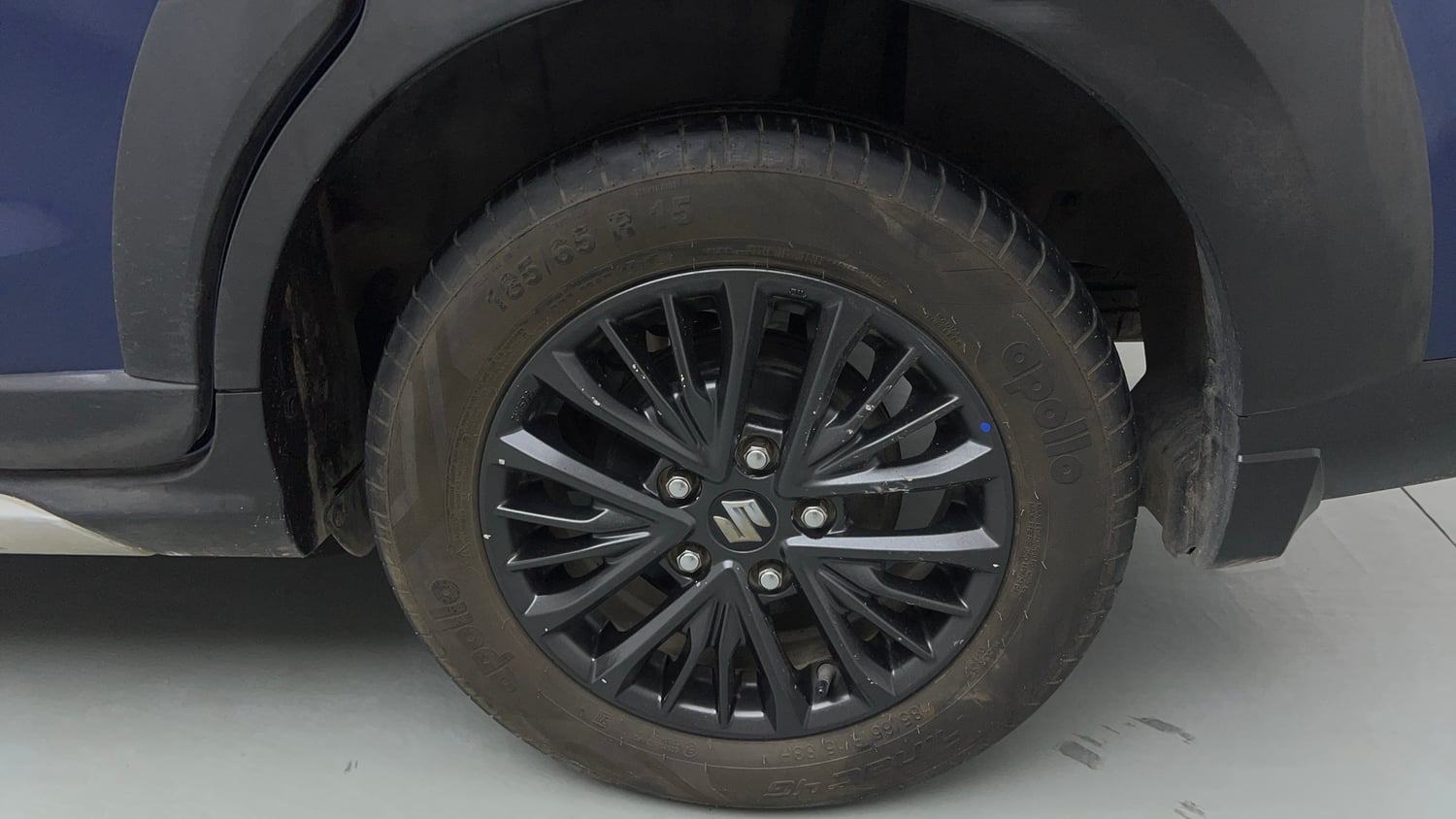 Used 2019 Maruti Suzuki XL6 Alpha MT Petrol Petrol Manual tyres LEFT REAR TYRE RIM VIEW