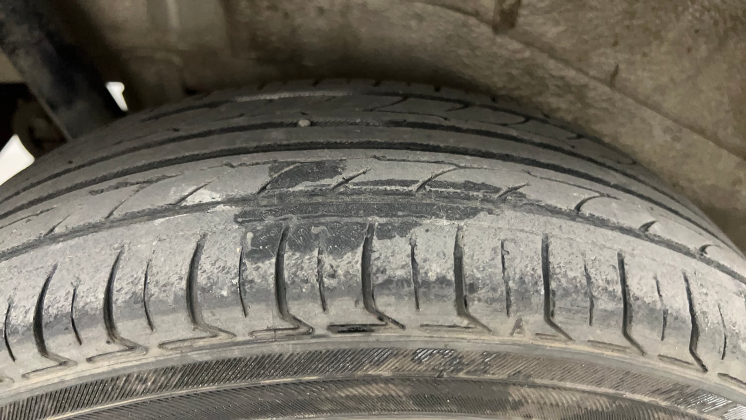 Used 2016 Maruti Suzuki Wagon R VXI Petrol Manual tyres RIGHT REAR TYRE TREAD VIEW