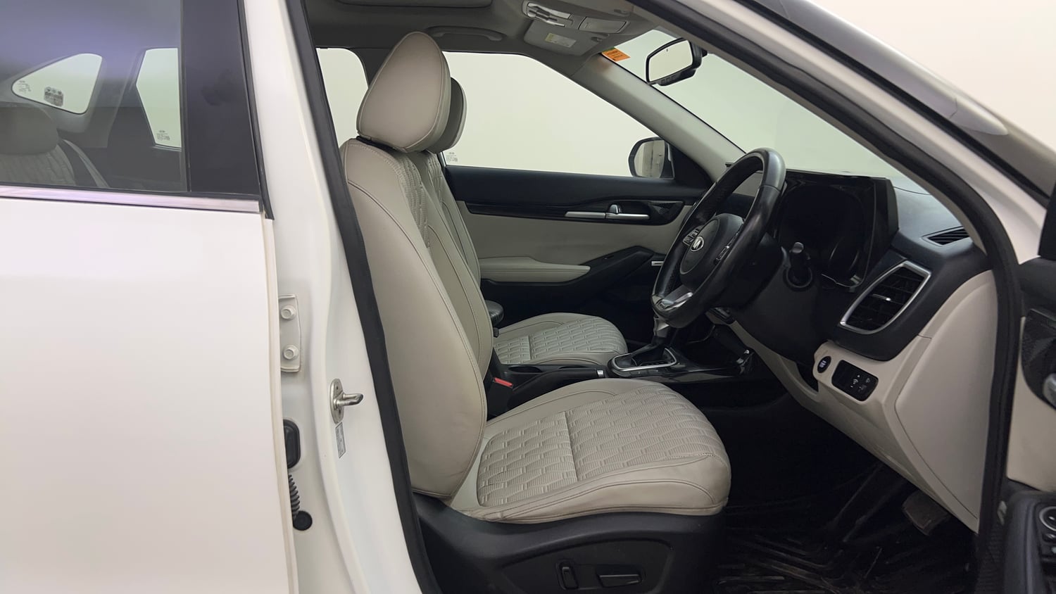 Used 2019 Kia Seltos HTX Plus AT 1.5 Diesel Diesel Automatic interior RIGHT SIDE FRONT DOOR CABIN VIEW