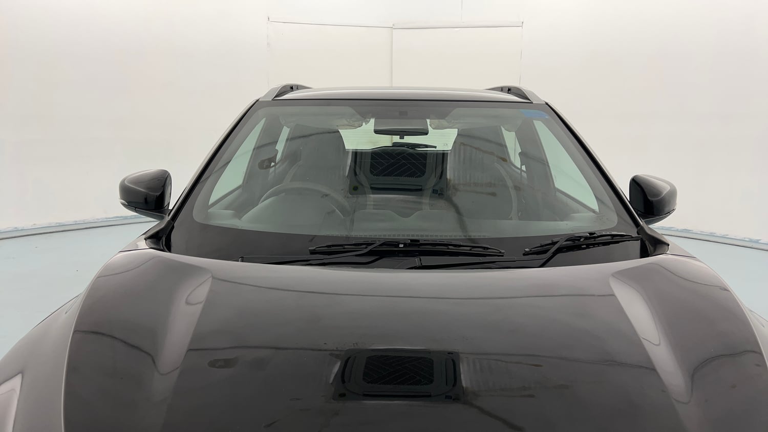 Used 2024 Nissan Magnite XL Petrol Manual exterior FRONT WINDSHIELD VIEW