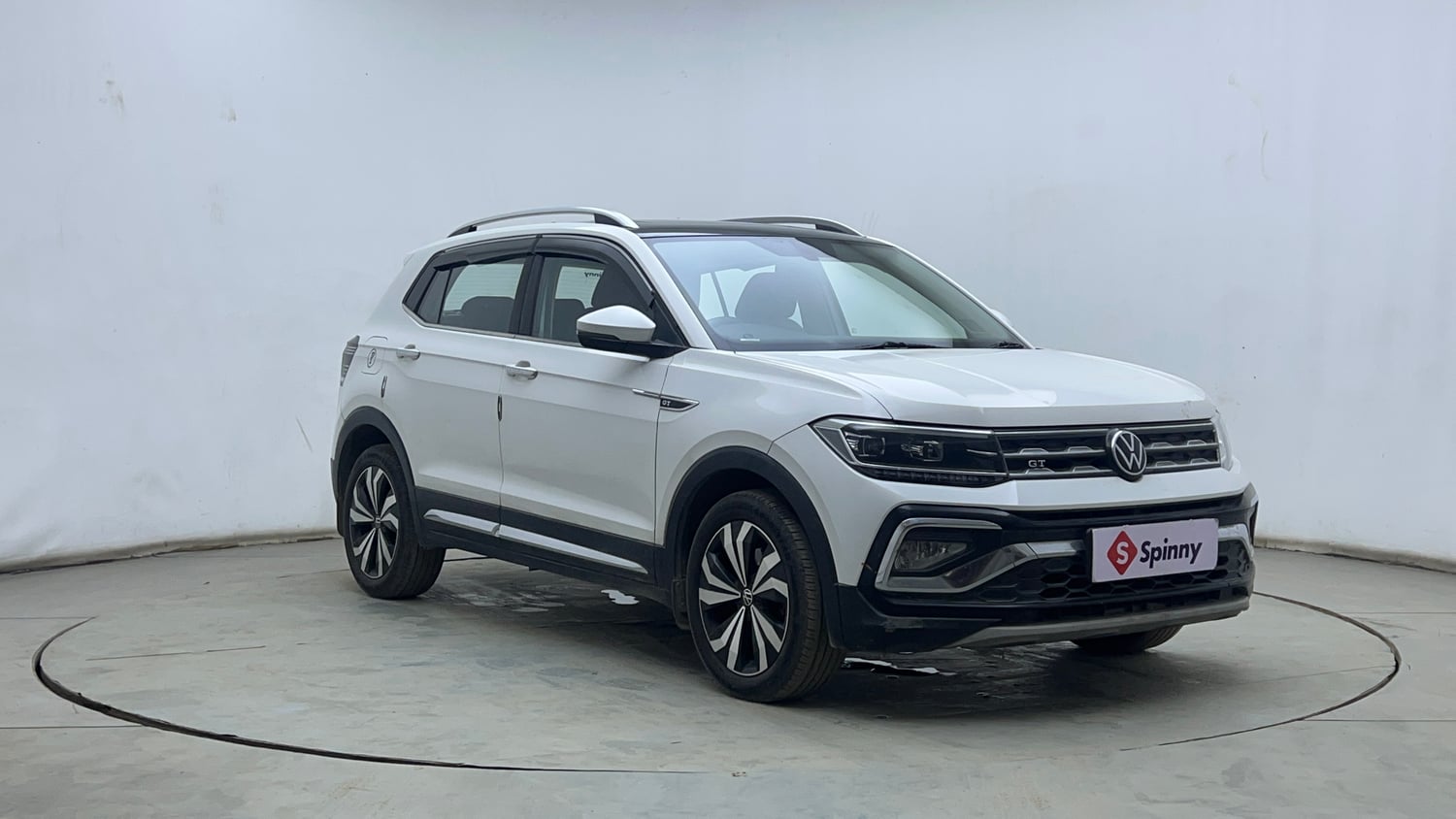 Used 2022 Volkswagen Taigun GT Plus 1.5 TSI DSG Petrol Automatic exterior RIGHT FRONT CORNER VIEW