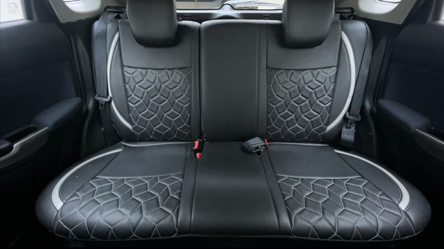 Used 2020 Maruti Suzuki Baleno Zeta Petrol Manual interior REAR SEAT CONDITION VIEW