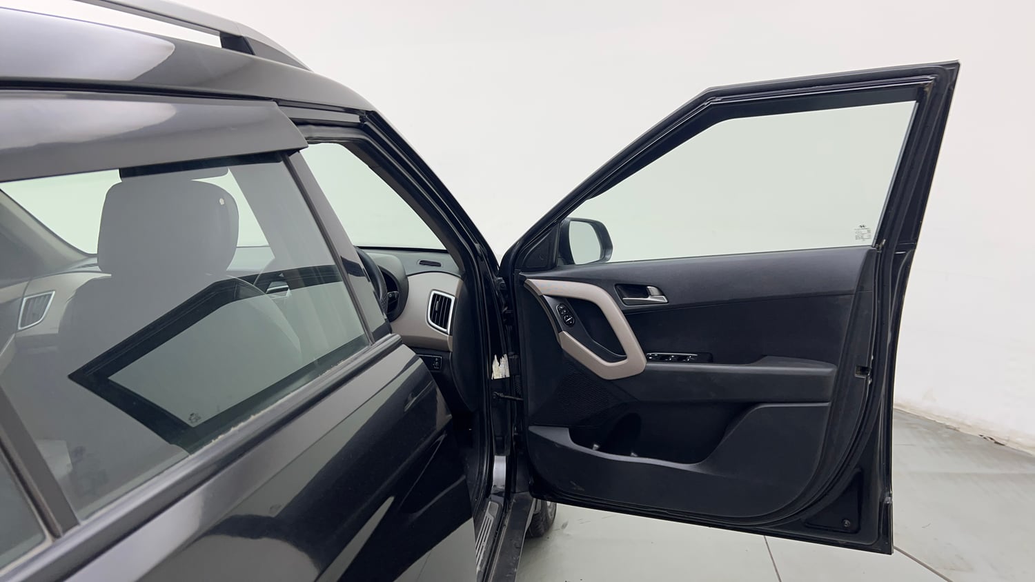 Used 2017 Hyundai Creta 1.6 SX Plus AT Petrol Petrol Automatic interior RIGHT FRONT DOOR OPEN VIEW