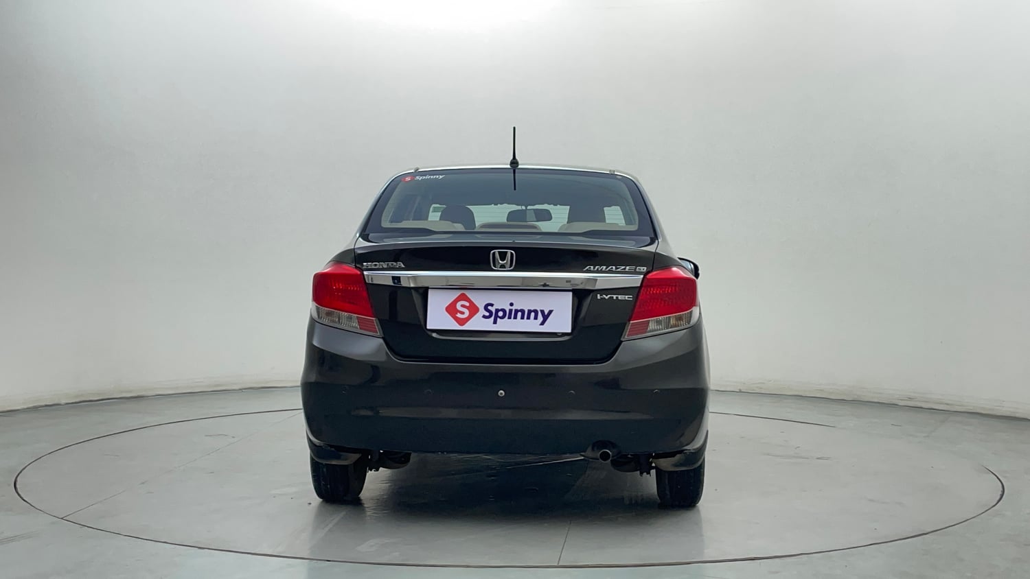 Used 2015 Honda Amaze 1.2 SX i-VTEC Petrol Manual exterior BACK VIEW