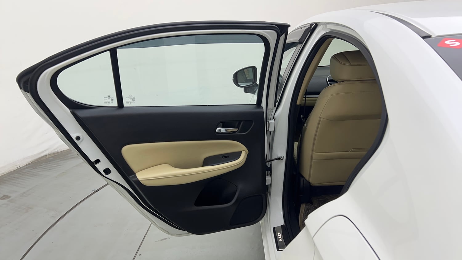 Used 2022 Honda City ZX CVT Petrol Petrol Automatic interior LEFT REAR DOOR OPEN VIEW