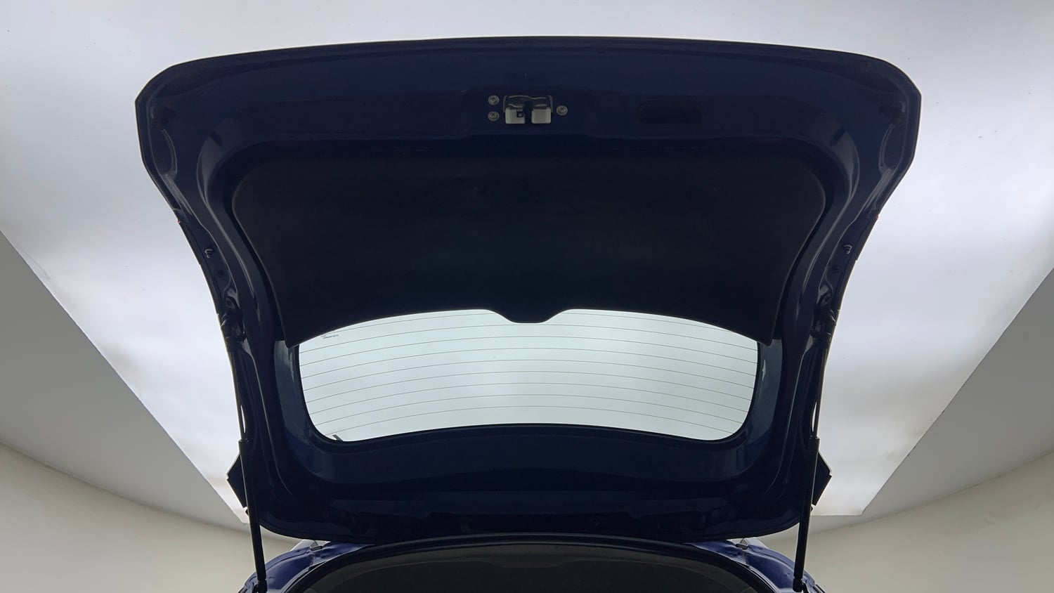 Used 2021 Maruti Suzuki XL6 Zeta AT Petrol Petrol Automatic interior DICKY DOOR OPEN VIEW