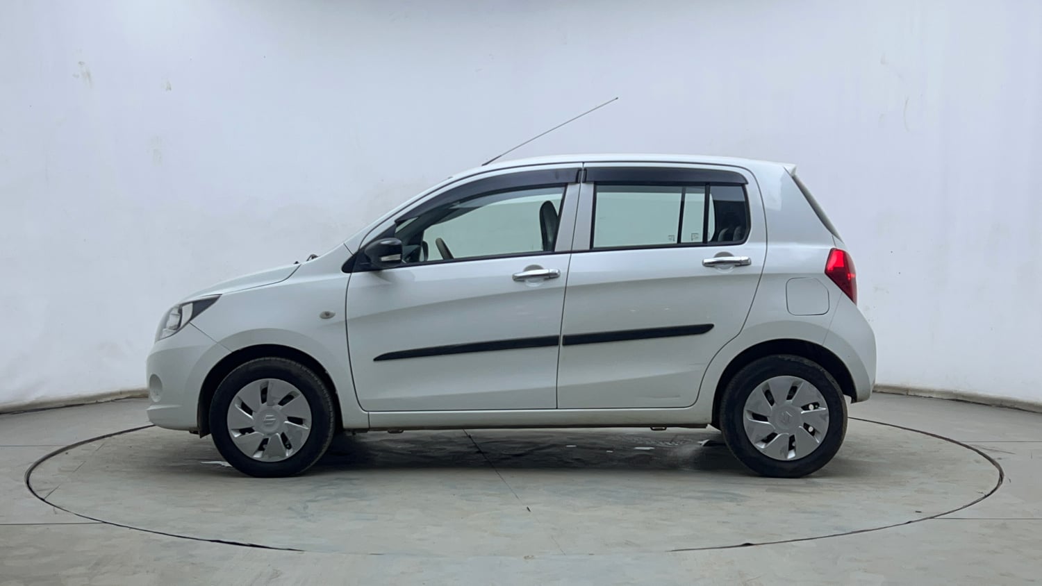 Used 2017 Maruti Suzuki Celerio VXi AMT Petrol Automatic exterior LEFT SIDE VIEW