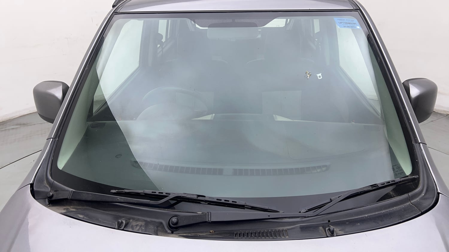 Used 2014 Maruti Suzuki Wagon R VXI Petrol Manual exterior FRONT WINDSHIELD VIEW