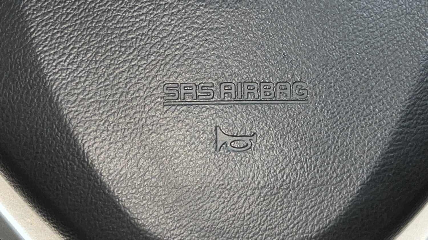 Used 2017 Maruti Suzuki S-Cross Alpha 1.3 Diesel Manual top_features Airbags