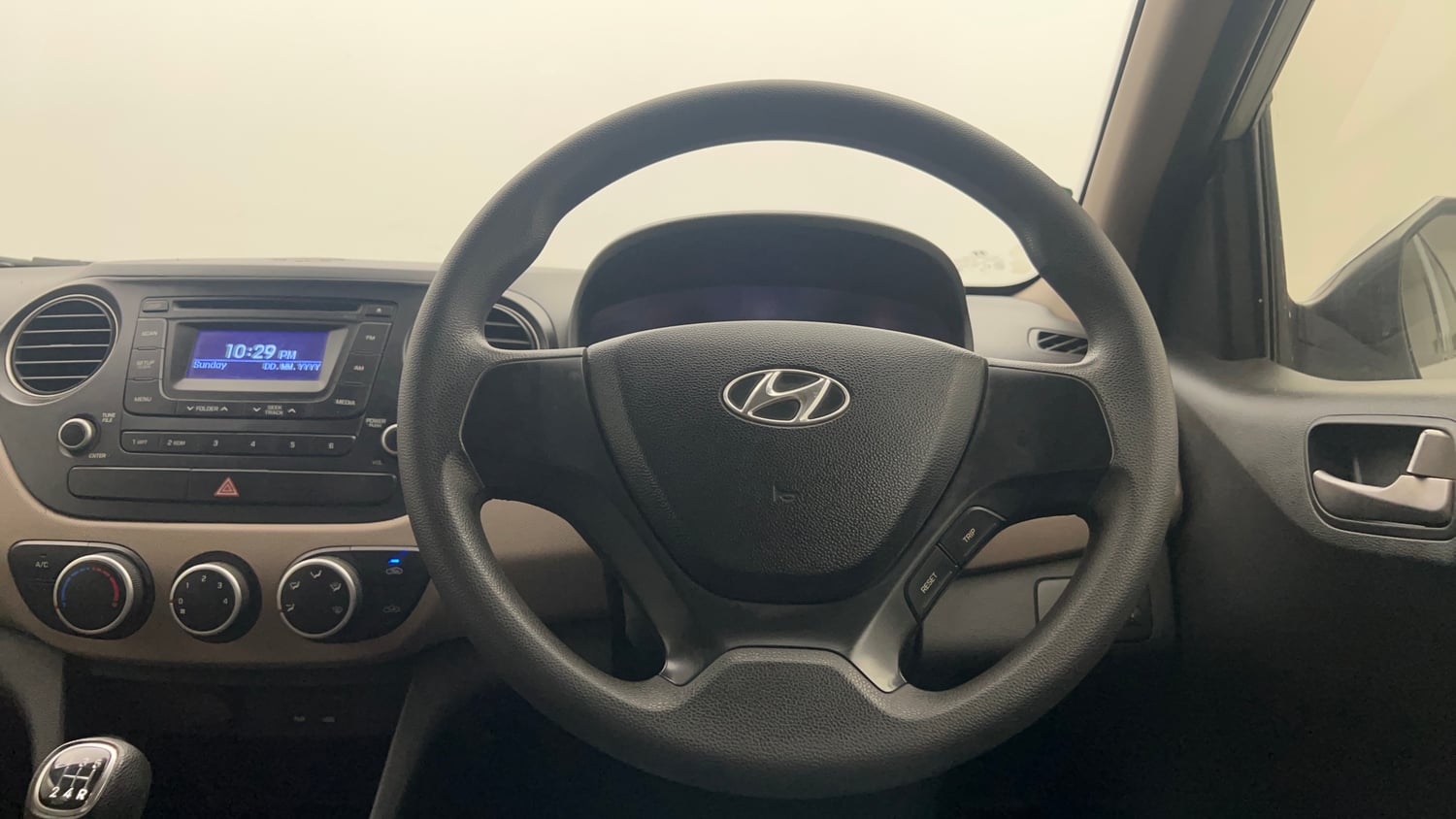 Used 2014 Hyundai Grand i10 Sportz 1.2 Kappa VTVT Petrol Manual interior STEERING VIEW