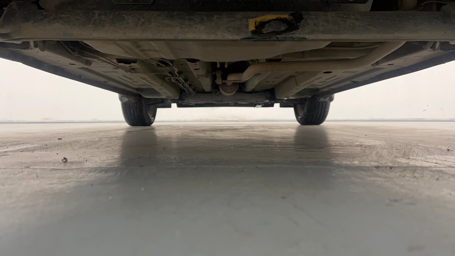 Used 2022 Tata Punch Accomplished Dazzle Pack MT Petrol Manual extra REAR UNDERBODY VIEW (TAKEN FROM REAR)