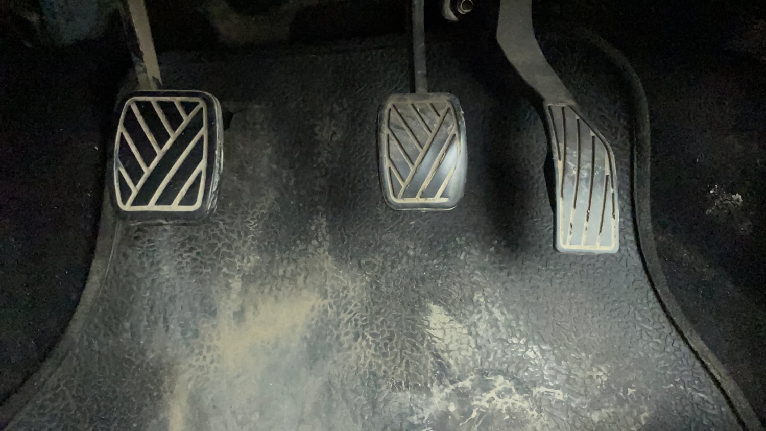 Used 2016 Maruti Suzuki Swift Lxi (O) Petrol Manual interior PEDALS VIEW