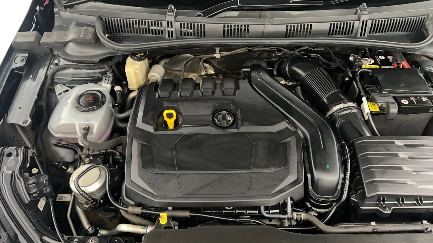 Used 2022 Skoda Slavia Style 1.5L TSI MT Petrol Manual engine ENGINE RIGHT SIDE VIEW