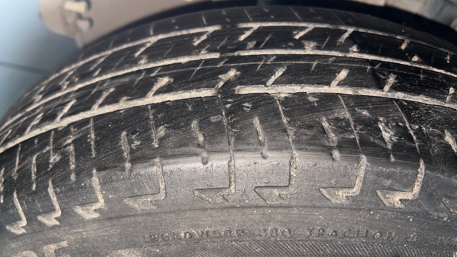 Used 2022 Tata Tigor XZ CNG Cng Manual tyres RIGHT REAR TYRE TREAD VIEW