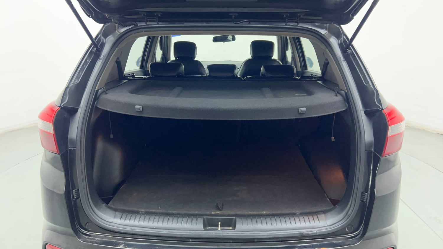 Used 2017 Hyundai Creta 1.6 SX Plus AT Petrol Petrol Automatic interior DICKY INSIDE VIEW