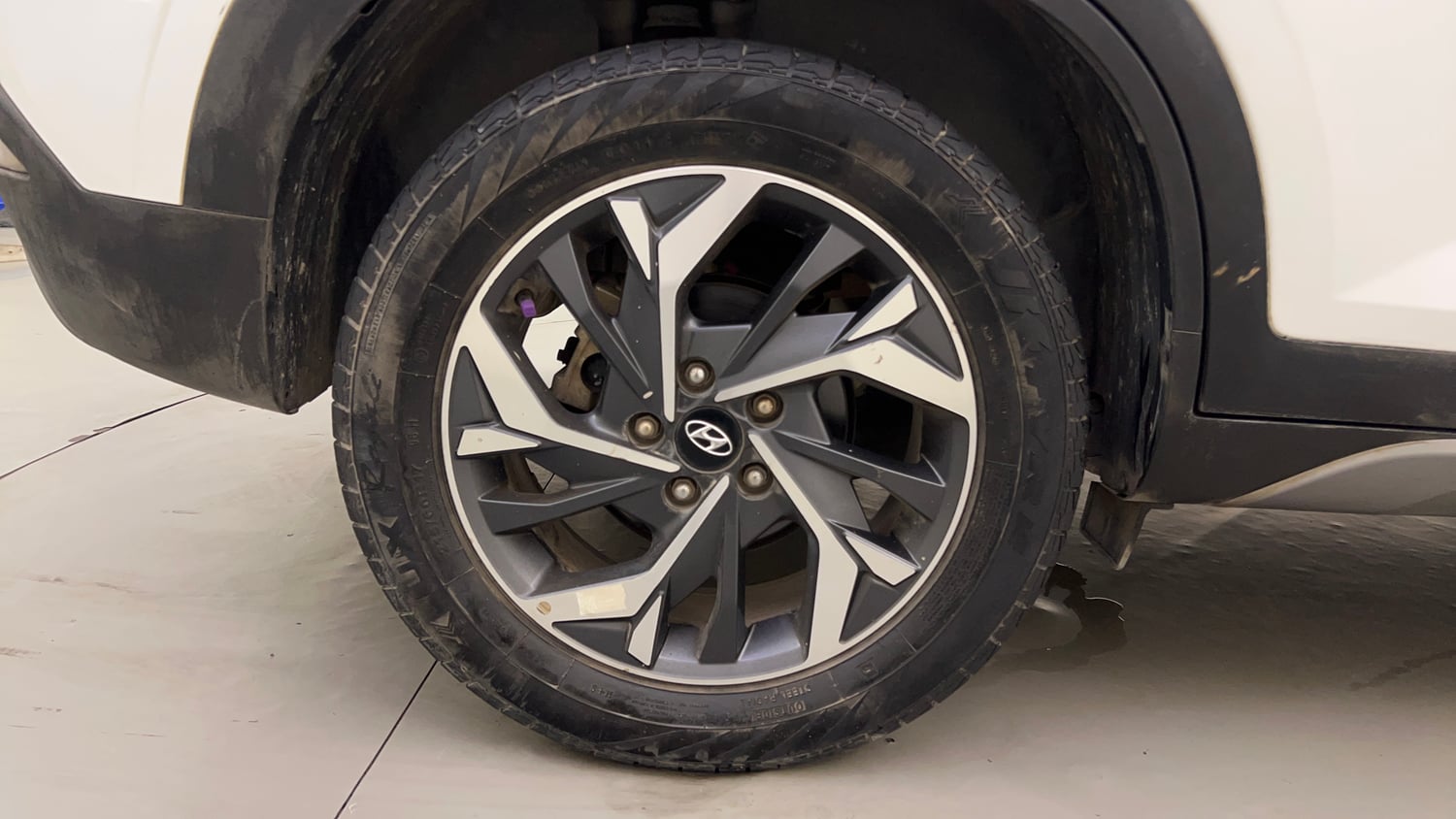 Used 2021 Hyundai Creta SX (O) 1.5 Diesel Automatic Diesel Automatic tyres RIGHT REAR TYRE RIM VIEW