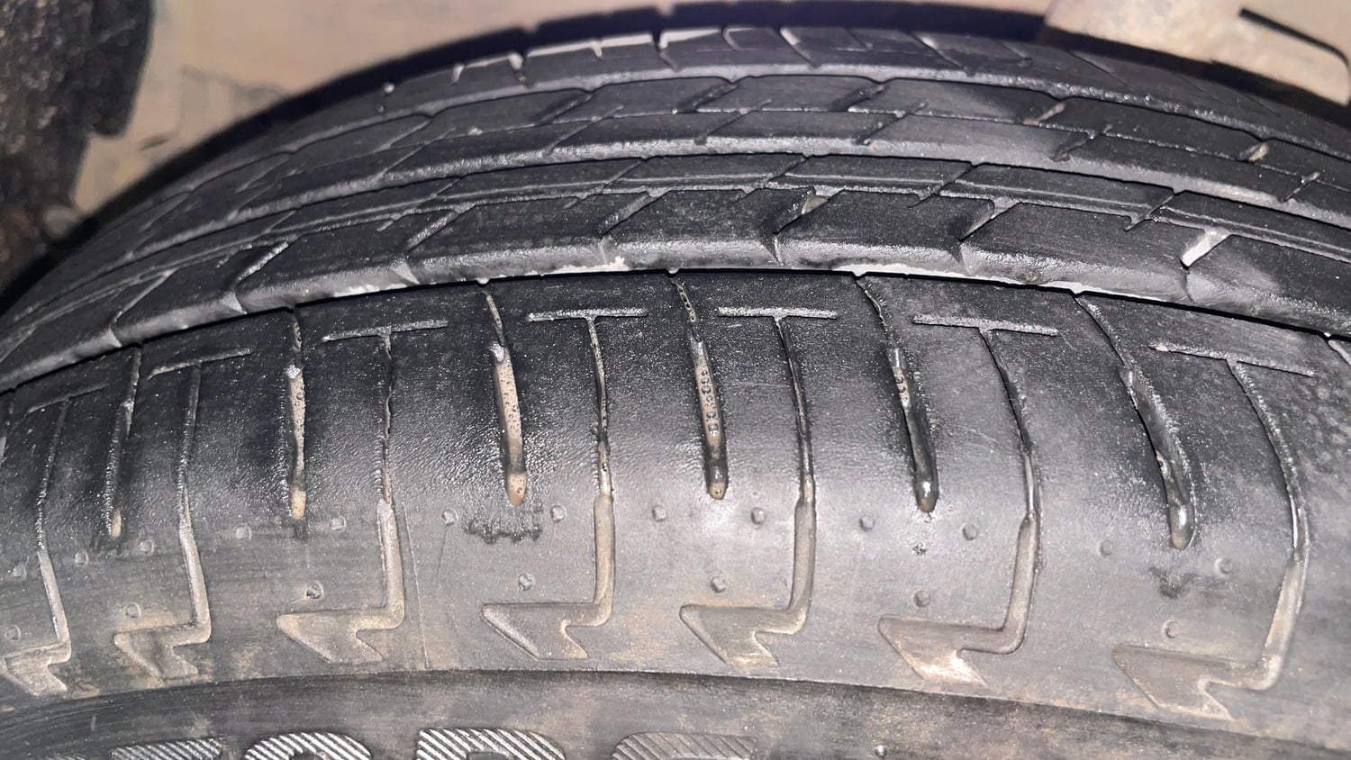 Used 2020 Maruti Suzuki Celerio ZXi AMT Petrol Automatic tyres LEFT FRONT TYRE TREAD VIEW