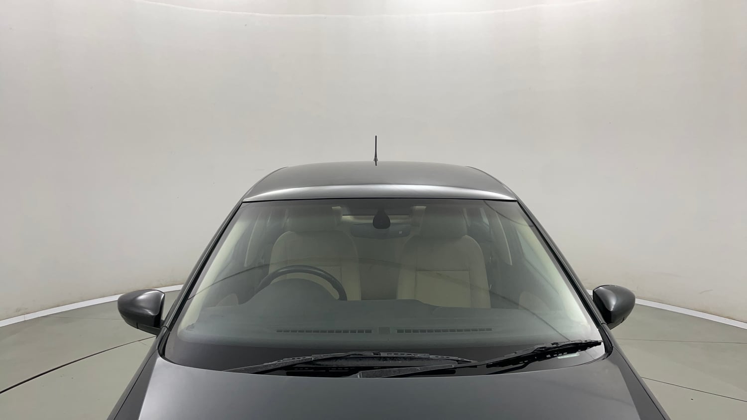 Used 2016 Volkswagen Ameo Highline1.2L (P) Petrol Manual exterior FRONT WINDSHIELD VIEW