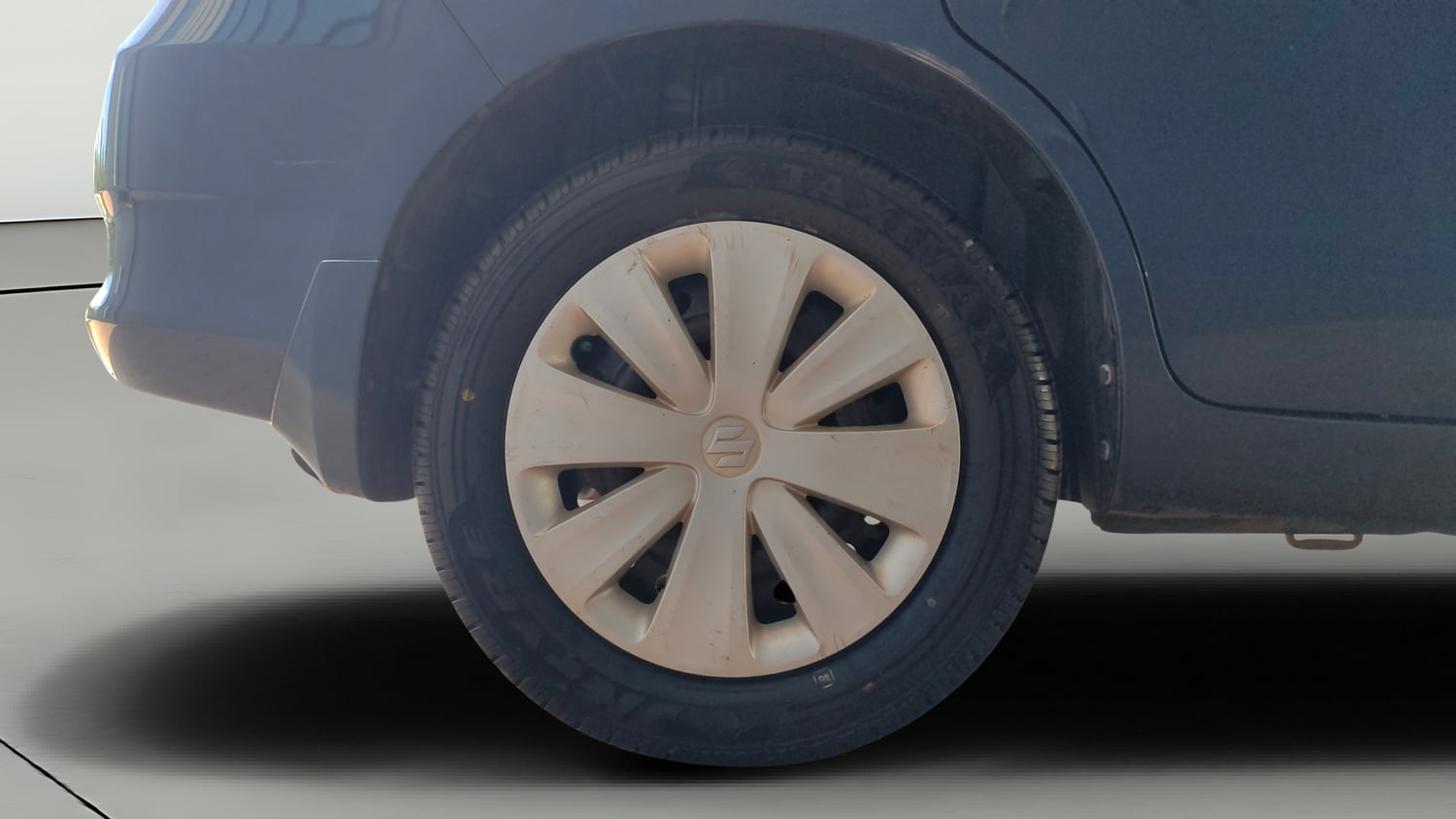Used 2016 Maruti Suzuki Ertiga VXI Petrol Manual tyres RIGHT REAR TYRE RIM VIEW