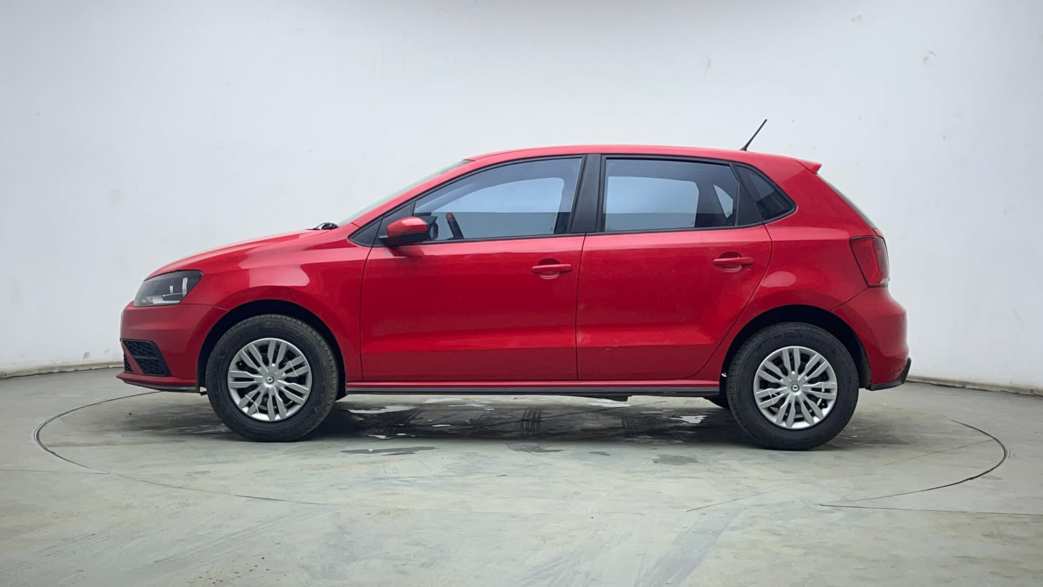 Used 2019 Volkswagen Polo Trendline 1.0L (P) Petrol Manual exterior LEFT SIDE VIEW