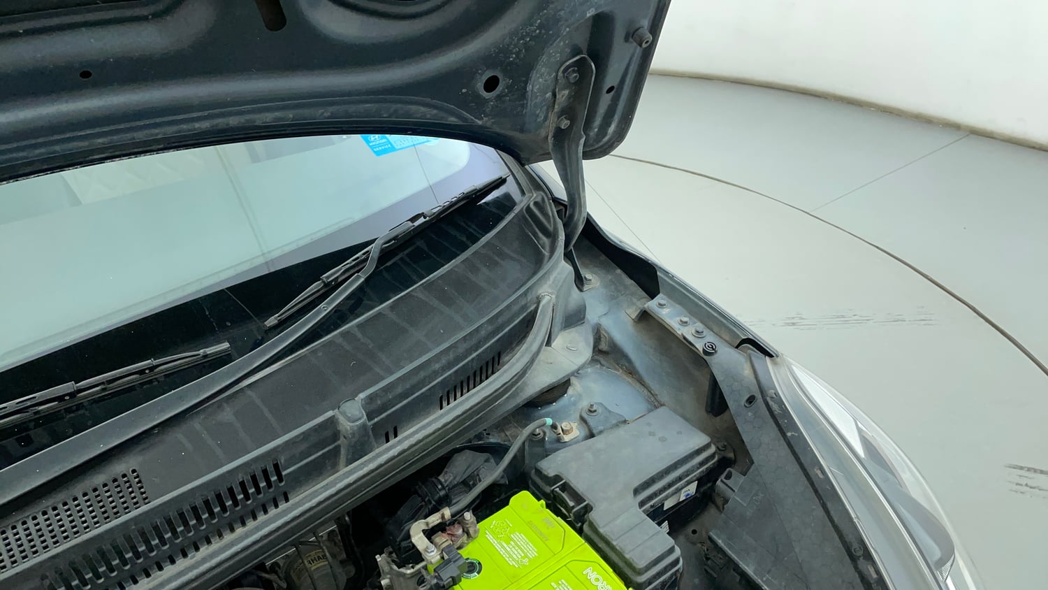 Used 2021 Hyundai Grand i10 Nios Sportz AMT 1.2 Kappa VTVT Petrol Automatic engine ENGINE LEFT SIDE HINGE & APRON VIEW