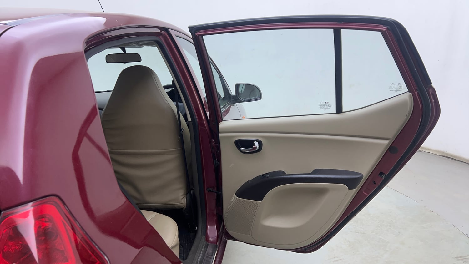 Used 2015 Hyundai i10 Sportz 1.1 iRDE2 Petrol Manual interior RIGHT REAR DOOR OPEN VIEW