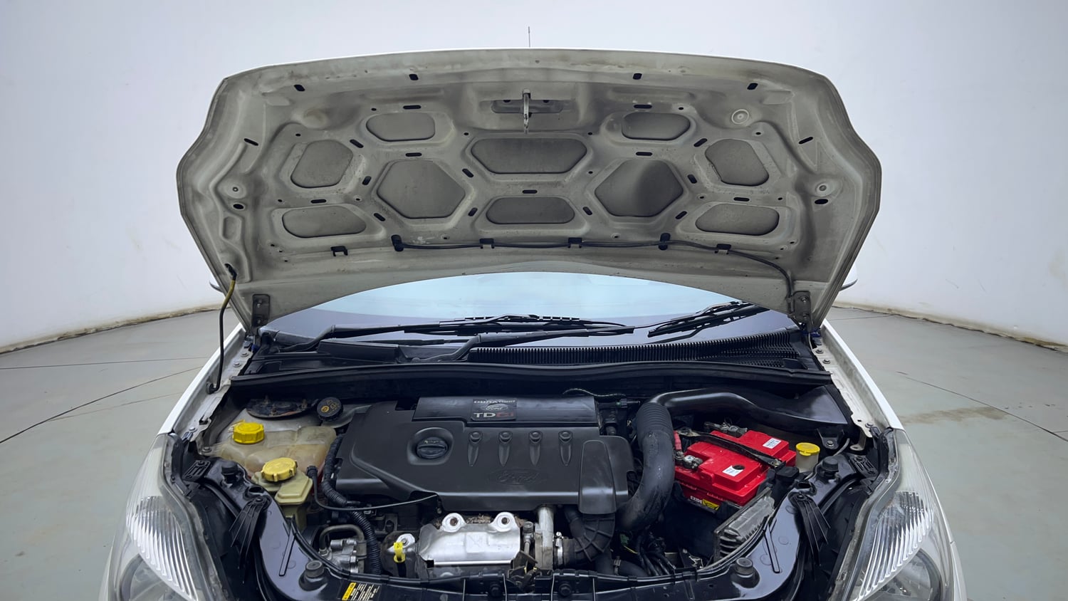 Used 2012 Ford Figo Duratorq Diesel ZXI 1.4 Diesel Manual engine ENGINE & BONNET OPEN FRONT VIEW