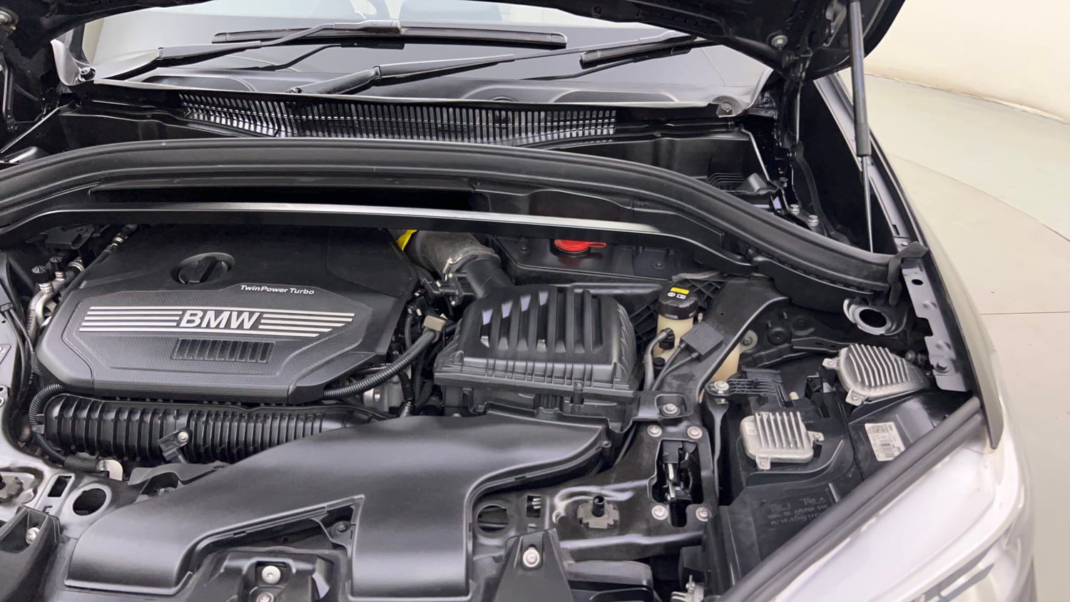 Used 2019 BMW X1 sDrive20i xLine Petrol Automatic engine ENGINE LEFT SIDE HINGE & APRON VIEW