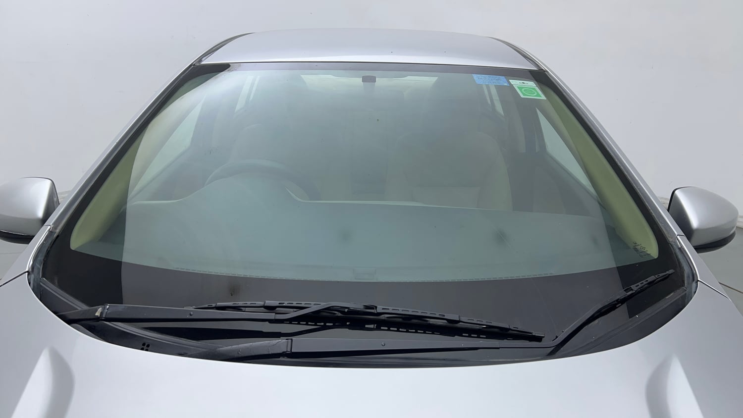 Used 2016 Honda City V Petrol Manual exterior FRONT WINDSHIELD VIEW