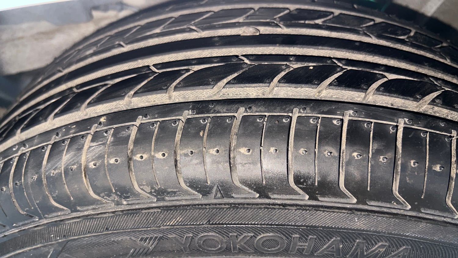 Used 2022 Tata Tigor XZ CNG Cng Manual tyres LEFT REAR TYRE TREAD VIEW