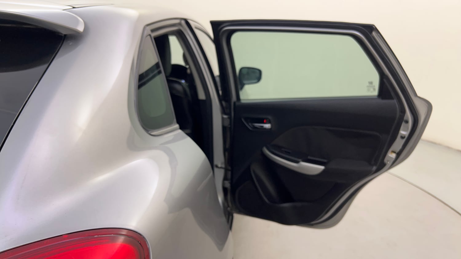 Used 2017 Maruti Suzuki Baleno Zeta 1.2 Petrol Manual interior RIGHT REAR DOOR OPEN VIEW