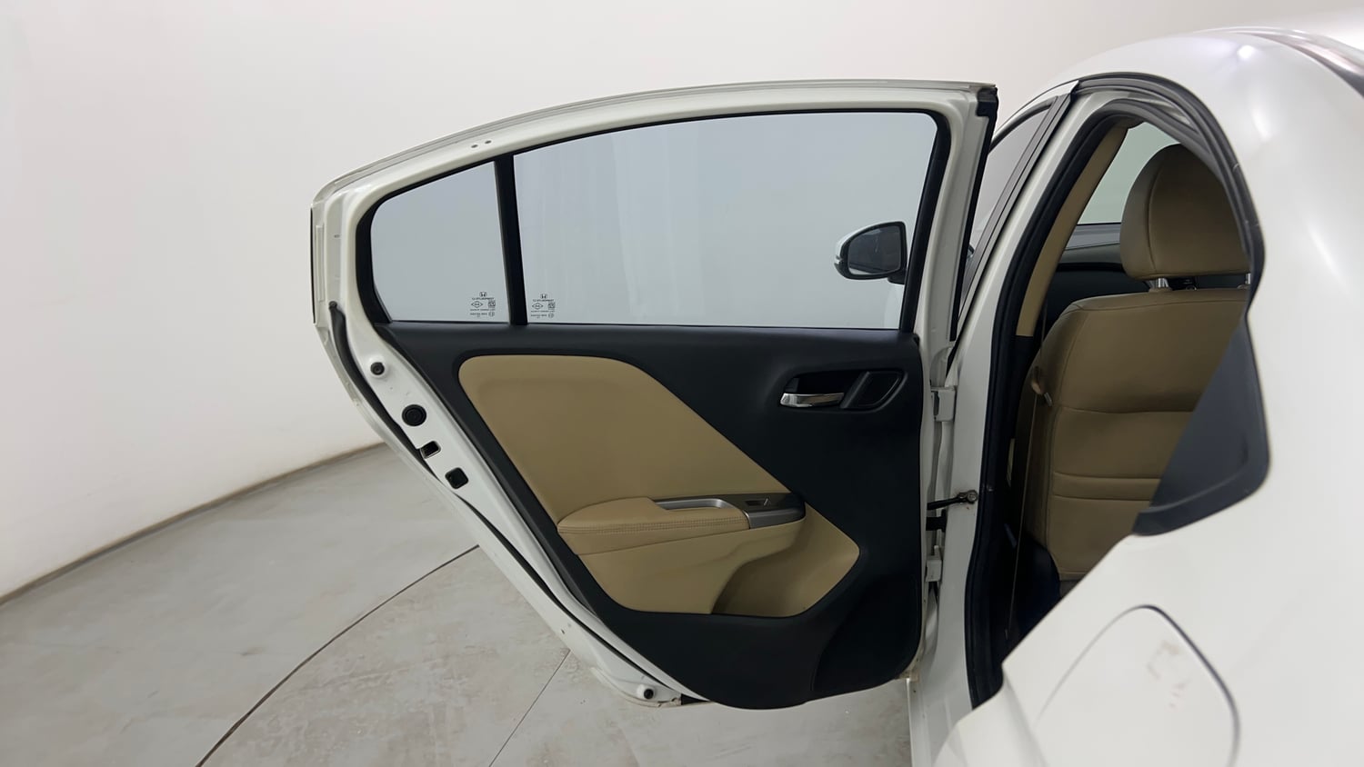 Used 2016 Honda City VX Petrol Manual interior LEFT REAR DOOR OPEN VIEW