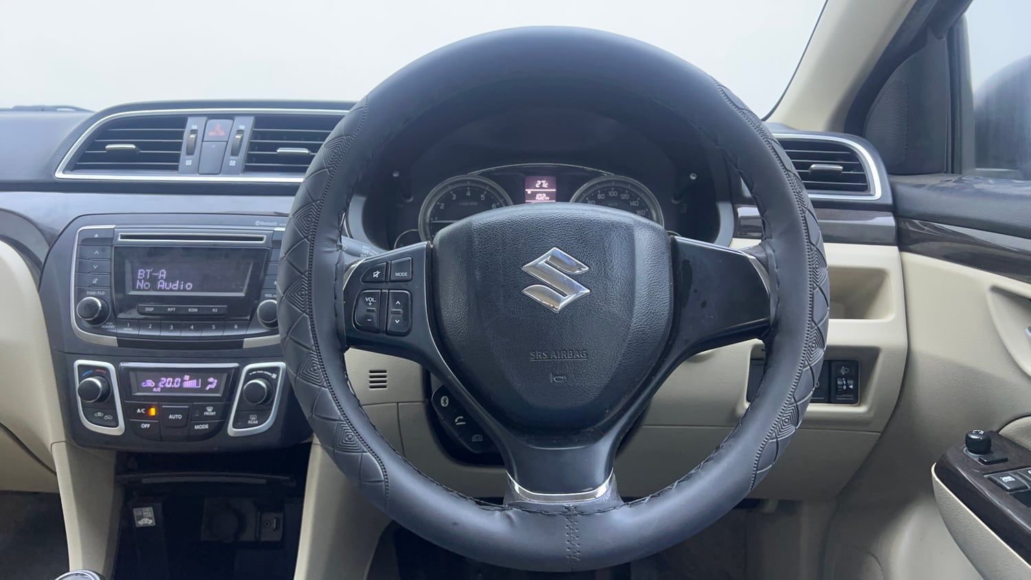 Used 2017 Maruti Suzuki Ciaz ZXi Petrol Manual interior STEERING VIEW