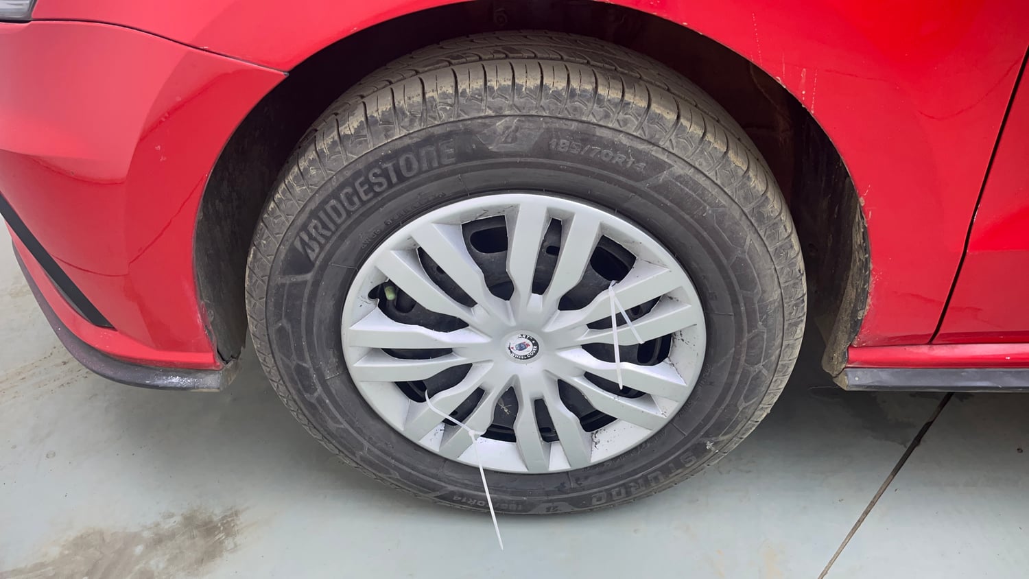Used 2019 Volkswagen Polo Trendline 1.0L (P) Petrol Manual tyres LEFT FRONT TYRE RIM VIEW