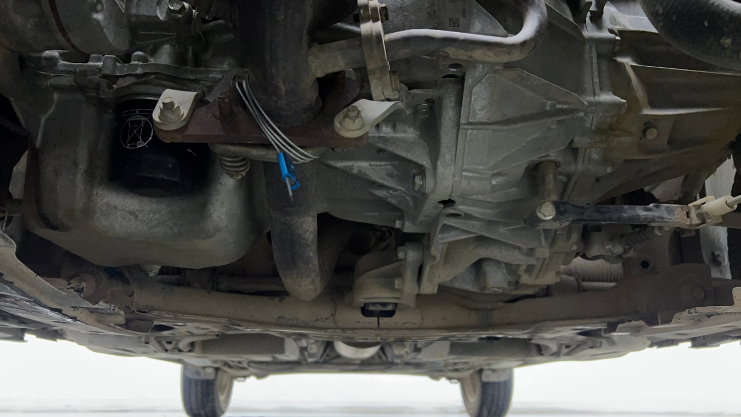 Used 2023 Maruti Suzuki Swift ZXi Petrol Manual extra FRONT LEFT UNDERBODY VIEW