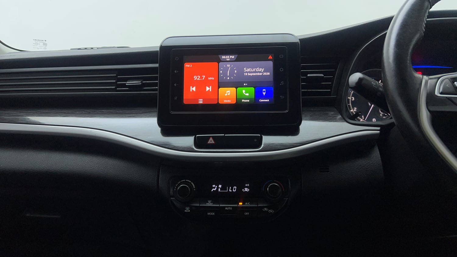 Used 2019 Maruti Suzuki XL6 Alpha MT Petrol Petrol Manual interior MUSIC SYSTEM & AC CONTROL VIEW