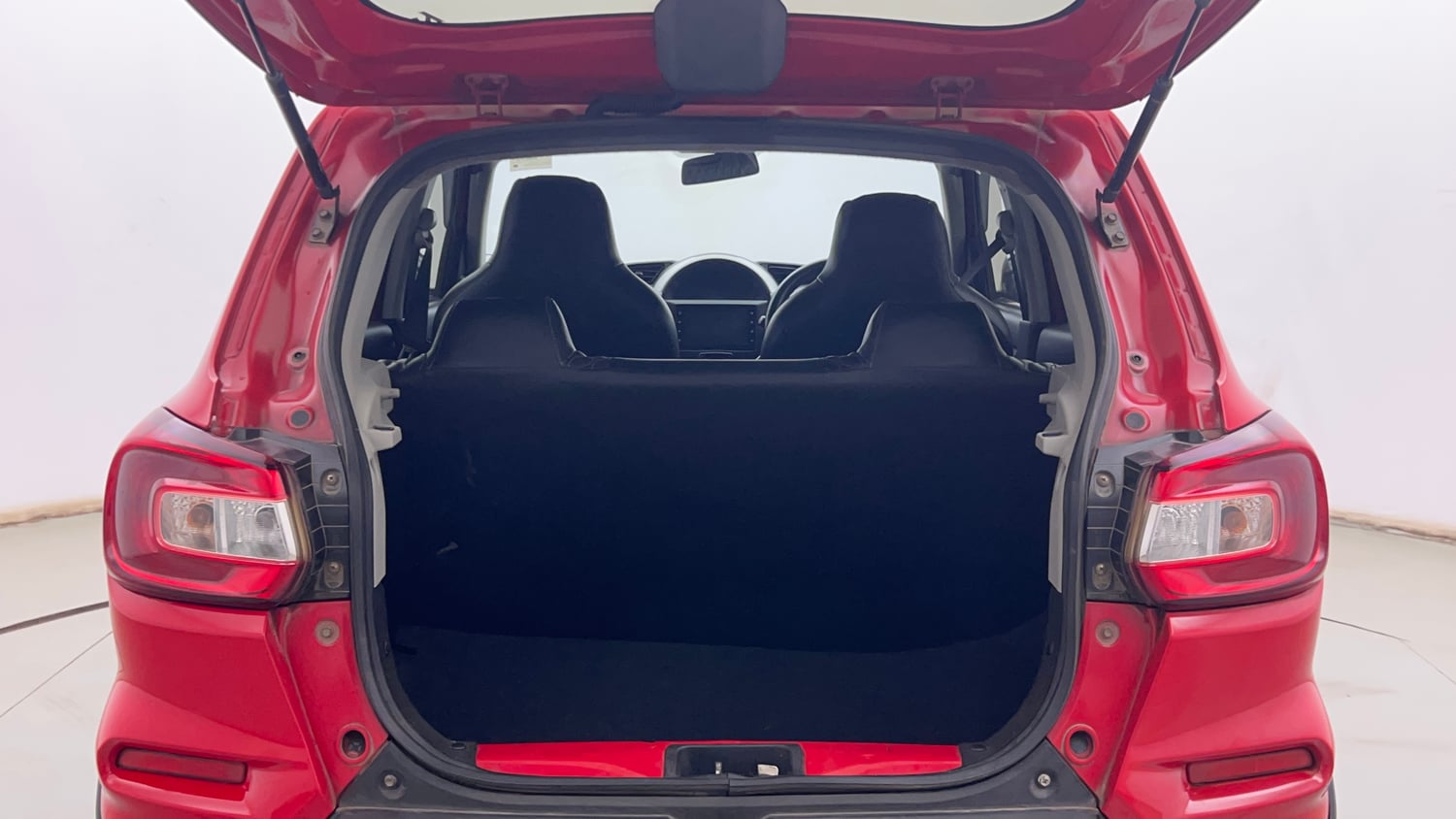 Used 2020 Maruti Suzuki S-Presso VXi Plus Petrol Manual interior DICKY INSIDE VIEW