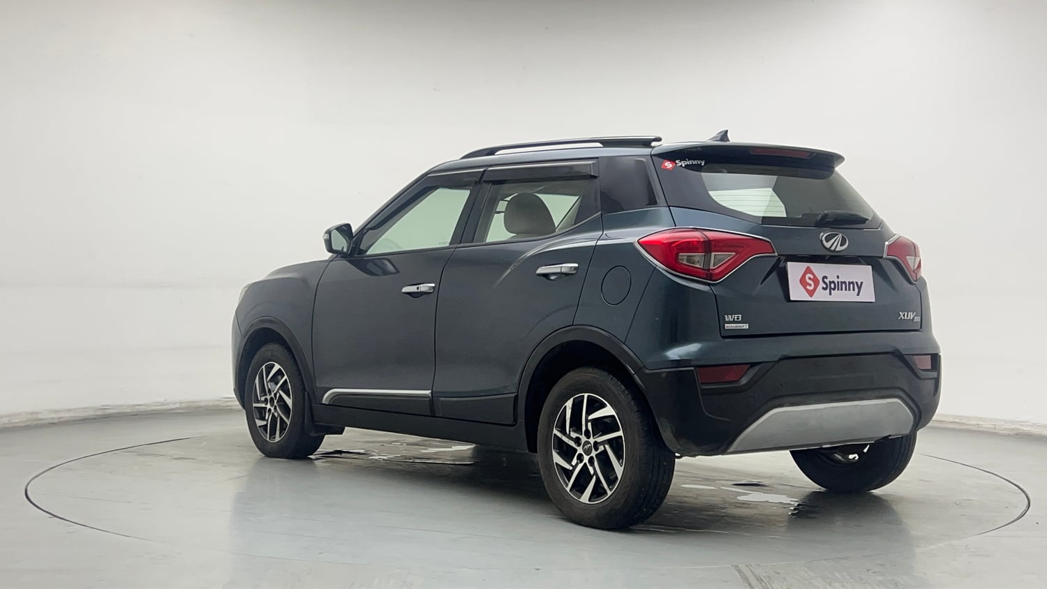 Used 2022 Mahindra XUV 300 W8 (O) 1.5 Diesel AMT Diesel Automatic exterior LEFT REAR CORNER VIEW