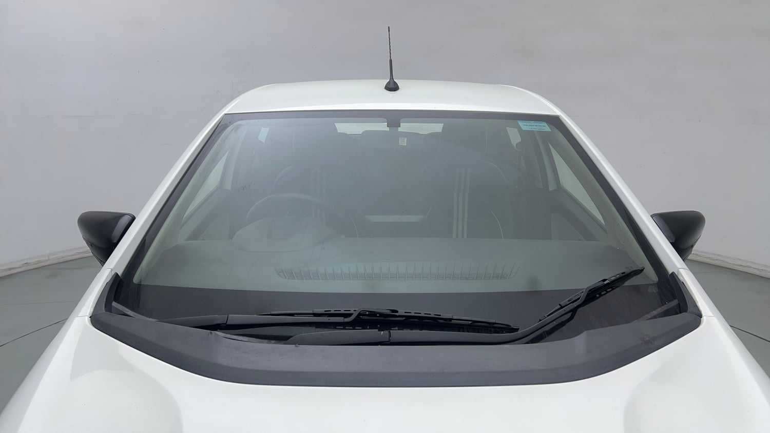 Used 2024 Tata Altroz XT Petrol Petrol Manual exterior FRONT WINDSHIELD VIEW