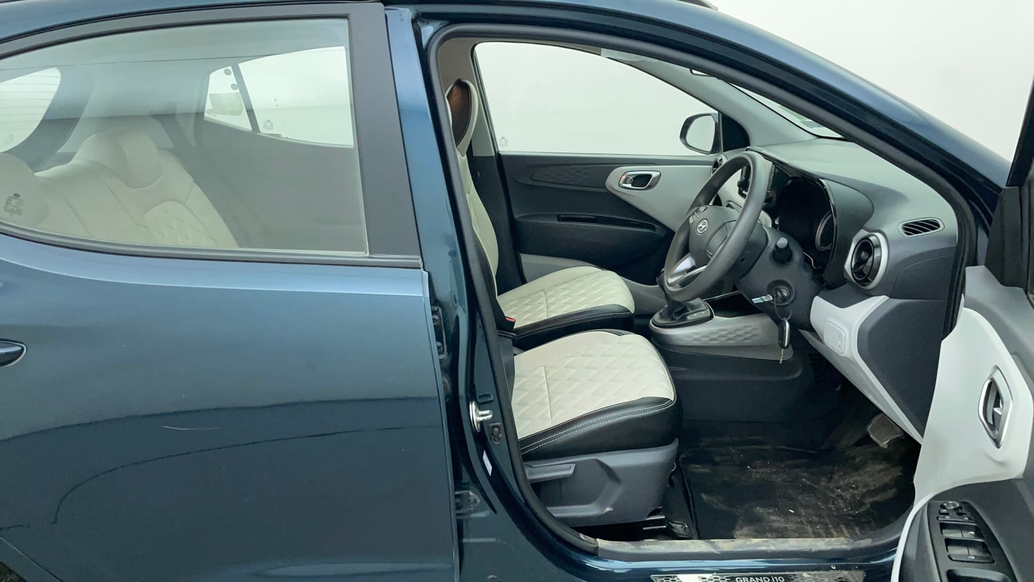 Used 2021 Hyundai Grand i10 Nios Sportz AMT 1.2 Kappa VTVT Petrol Automatic interior RIGHT SIDE FRONT DOOR CABIN VIEW