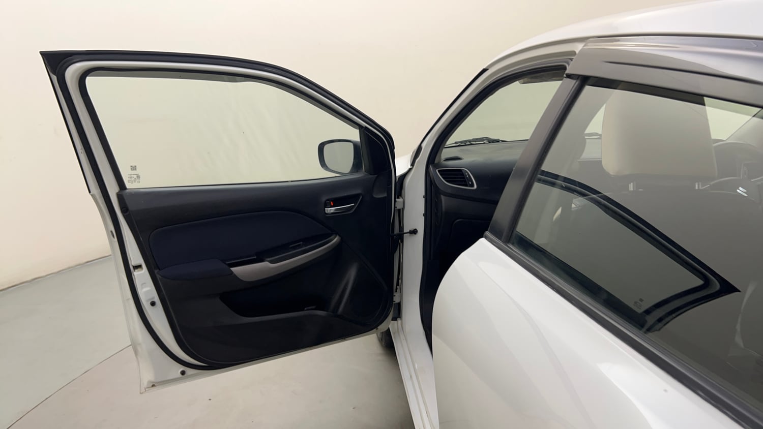 Used 2021 Maruti Suzuki Baleno Delta Petrol Manual interior LEFT FRONT DOOR OPEN VIEW