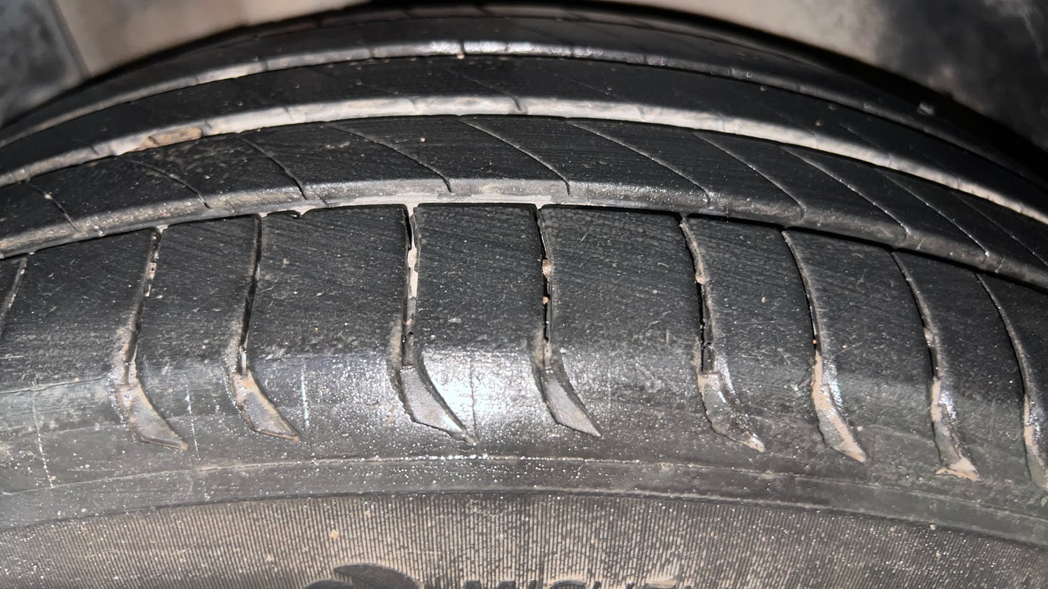 Used 2019 Kia Seltos HTX Plus AT 1.5 Diesel Diesel Automatic tyres RIGHT REAR TYRE TREAD VIEW