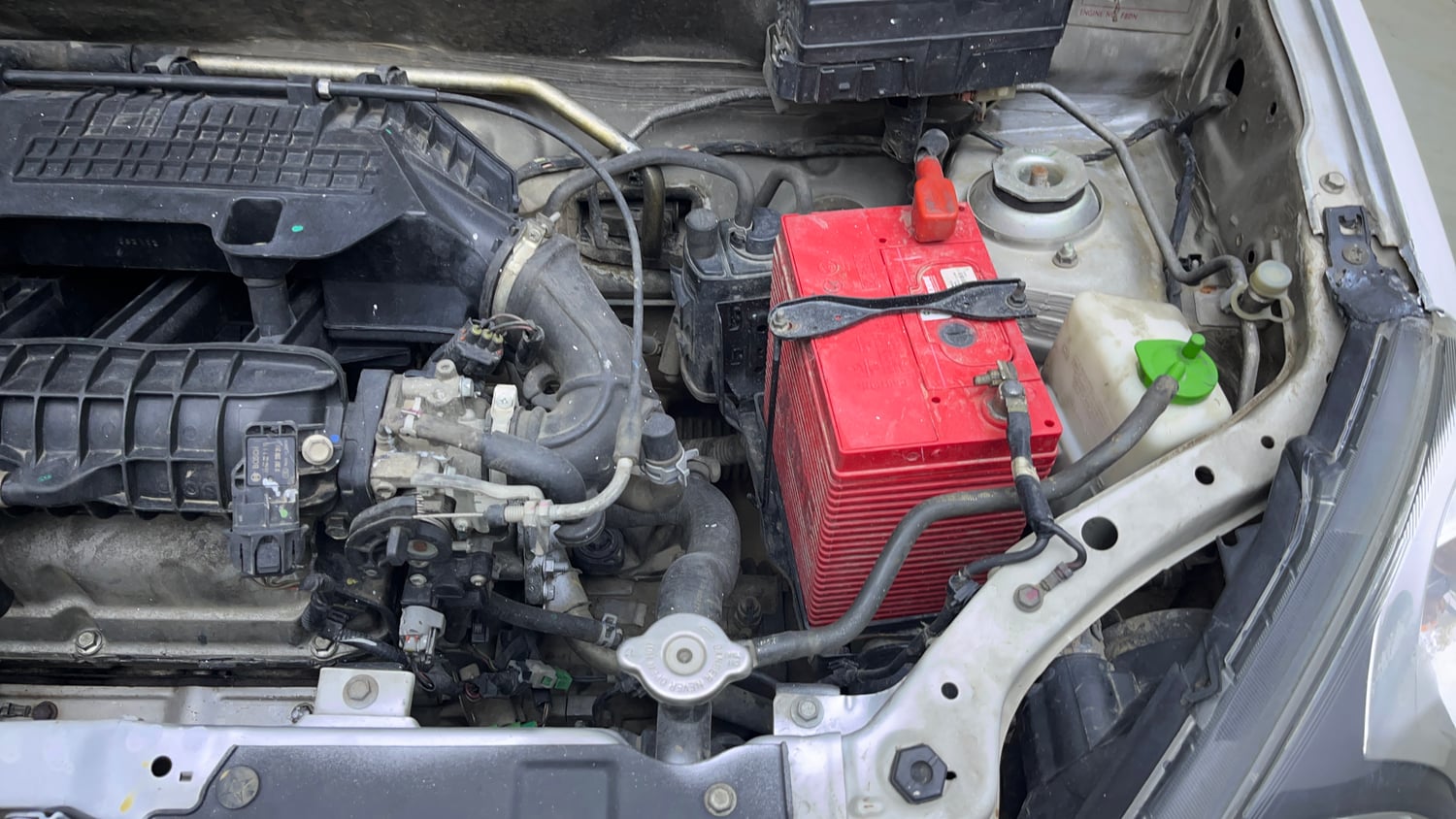 Used 2015 Maruti Suzuki Alto 800 Lxi Petrol Manual engine ENGINE LEFT SIDE VIEW