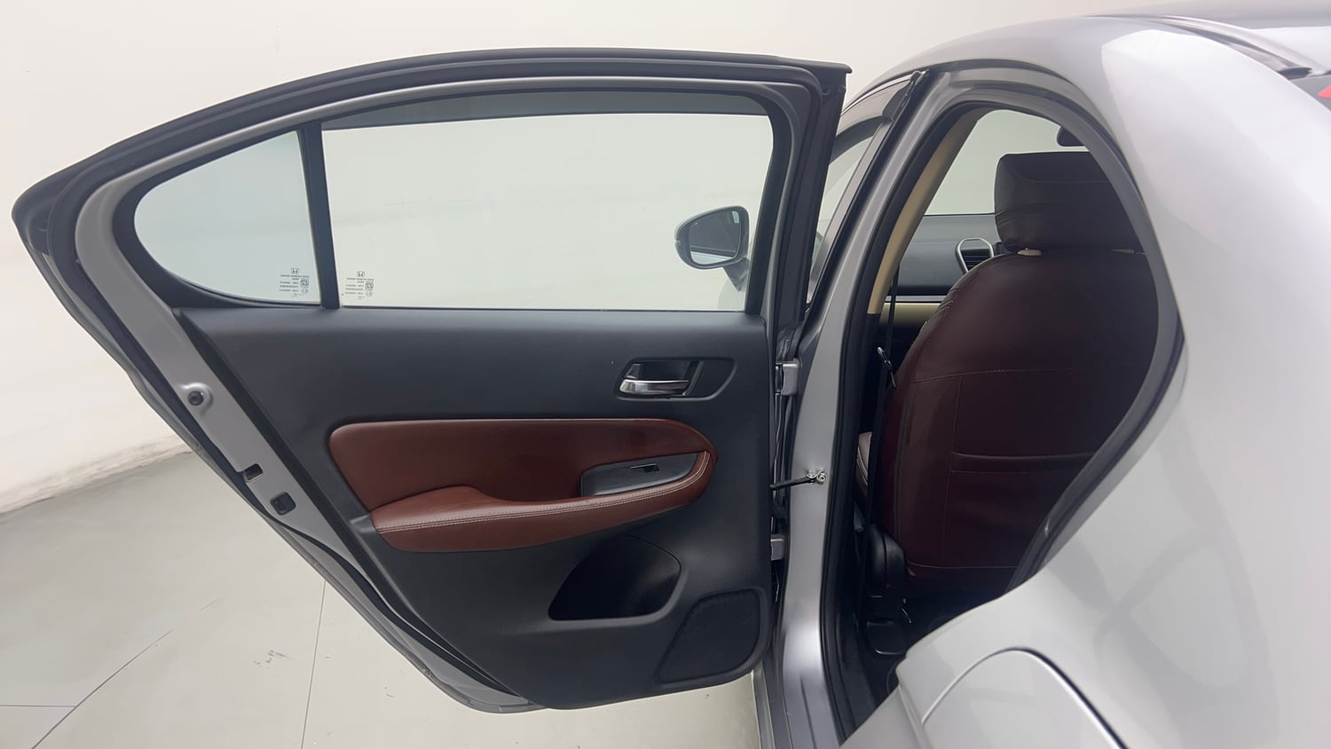Used 2022 Honda City VX CVT Petrol Petrol Automatic interior LEFT REAR DOOR OPEN VIEW