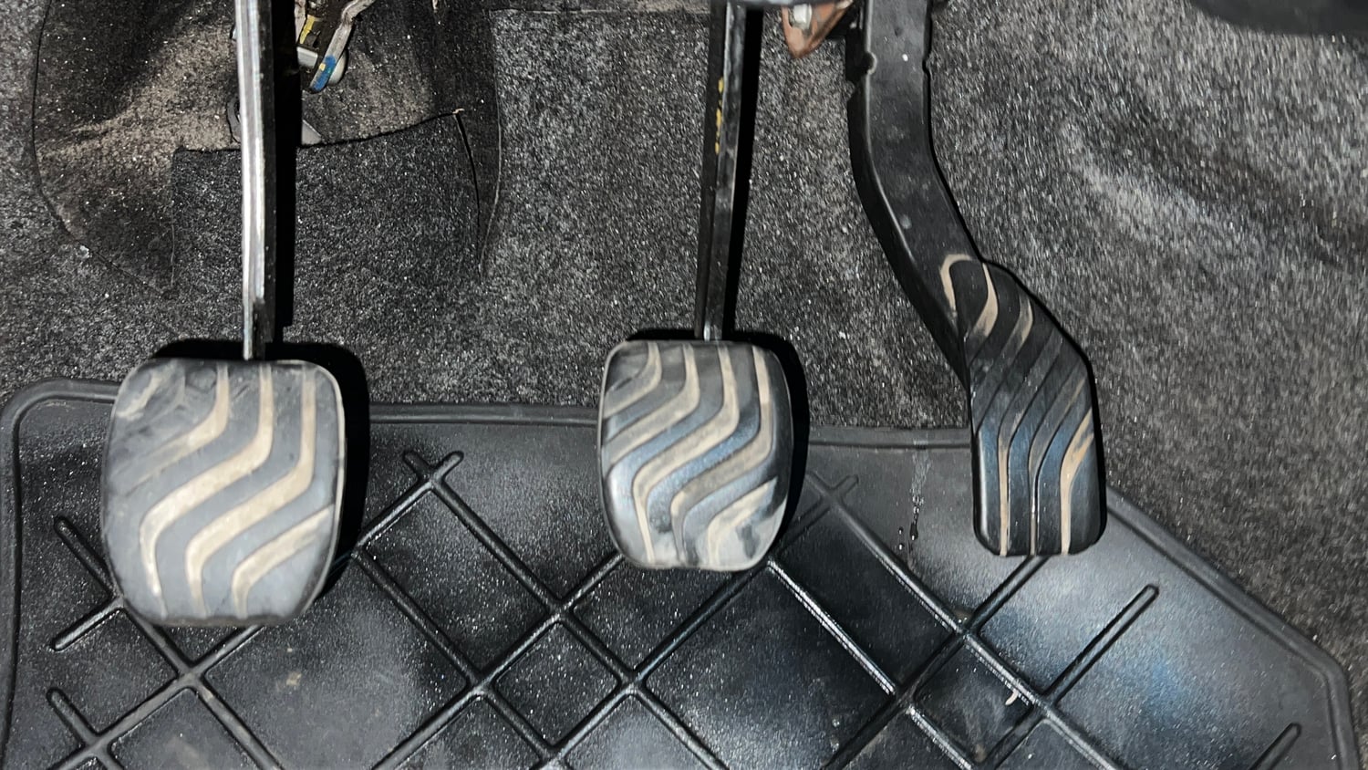 Used 2018 Renault Kwid 1.0 RXL CNG (Outside Fitted) Cng Manual interior PEDALS VIEW