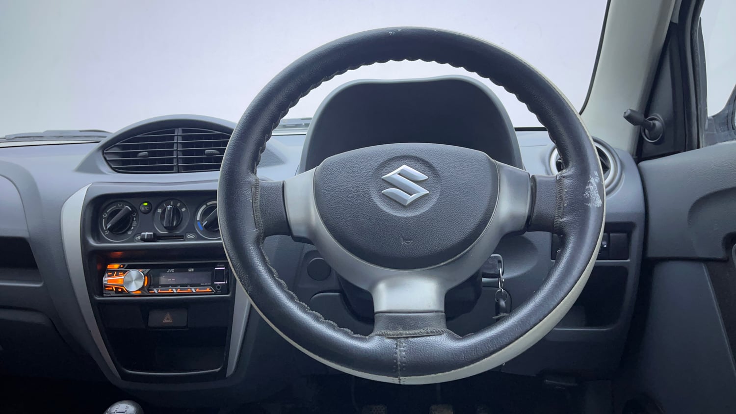 Used 2015 Maruti Suzuki Alto 800 Lxi Petrol Manual interior STEERING VIEW