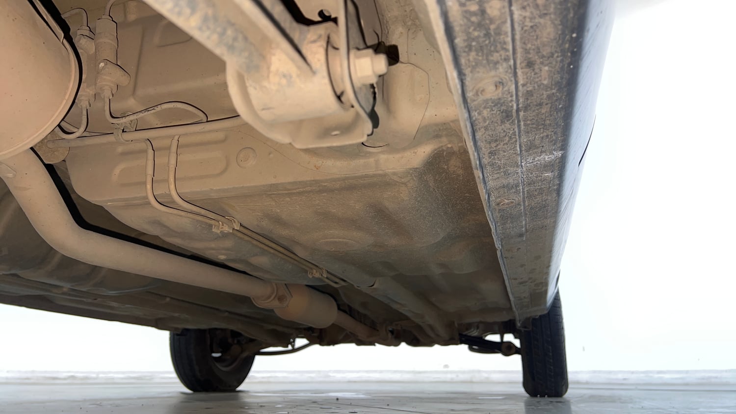 Used 2016 Maruti Suzuki Alto 800 LXi Petrol Manual extra REAR RIGHT UNDERBODY VIEW