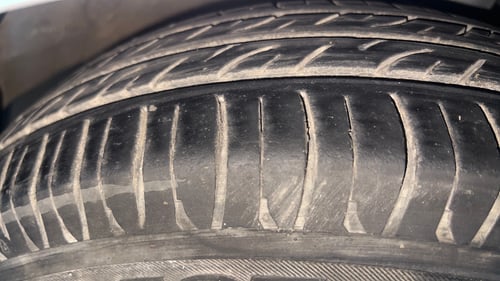 Used 2016 Hyundai Grand i10 Sportz 1.2 Kappa VTVT Petrol Manual tyres RIGHT FRONT TYRE TREAD VIEW